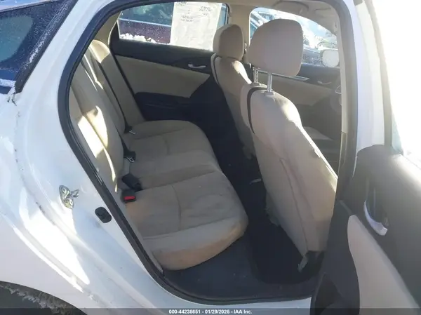 19XFC2F59JE205518 2018 HONDA CIVIC - Image 8