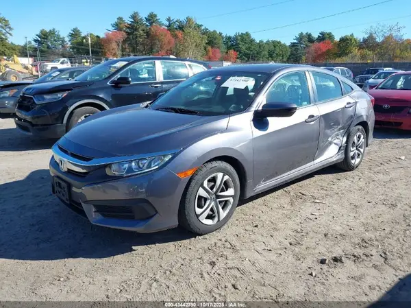 19XFC2F59JE206765 2018 HONDA CIVIC - Image 2