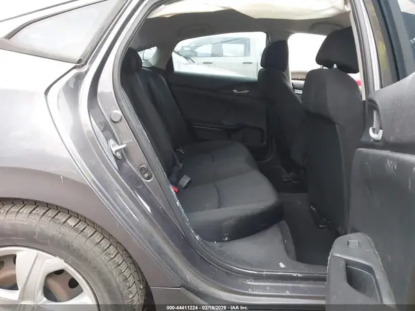 19XFC2F5XGE000735 2016 HONDA CIVIC - Image 8