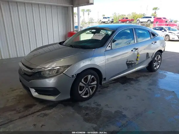19XFC2F5XGE011587 2016 HONDA CIVIC - Image 2