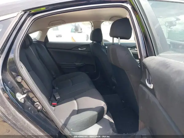 19XFC2F5XGE017700 2016 HONDA CIVIC - Image 8