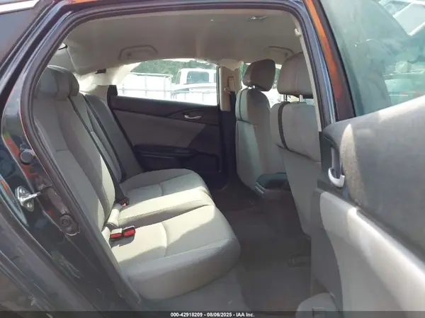19XFC2F5XGE082756 2016 HONDA CIVIC - Image 8