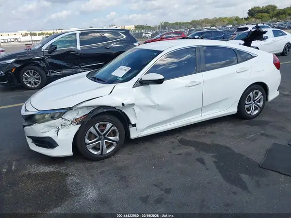 19XFC2F5XGE082806 2016 HONDA CIVIC - Image 2