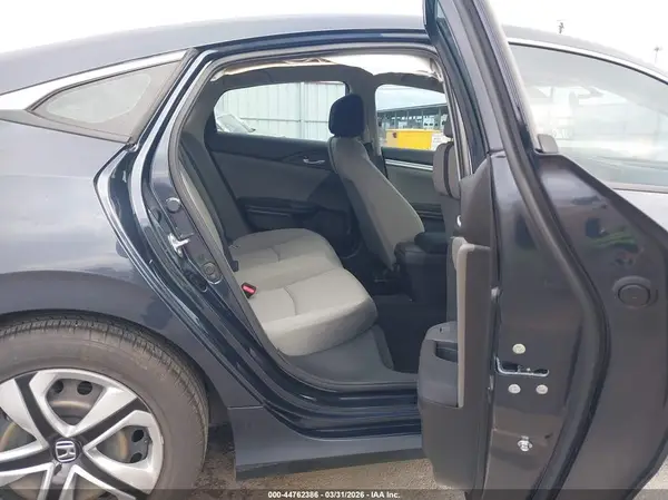 19XFC2F5XGE204354 2016 HONDA CIVIC - Image 8