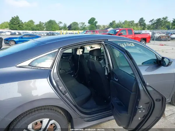 19XFC2F5XHE002566 2017 HONDA CIVIC - Image 8