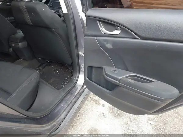 19XFC2F5XHE068163 2017 HONDA CIVIC - Image 8