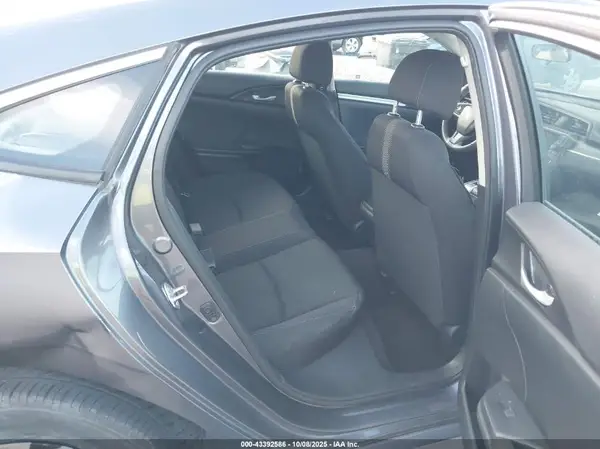 19XFC2F5XHE070849 2017 HONDA CIVIC - Image 8