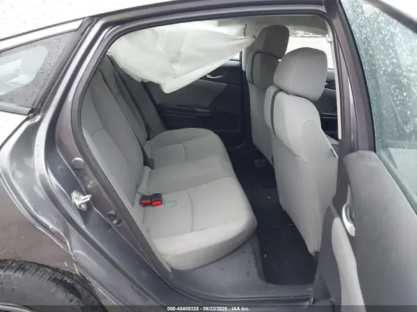 19XFC2F5XHE081107 2017 HONDA CIVIC - Image 8