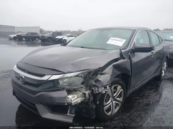 19XFC2F5XJE014335 2018 HONDA CIVIC - Image 2