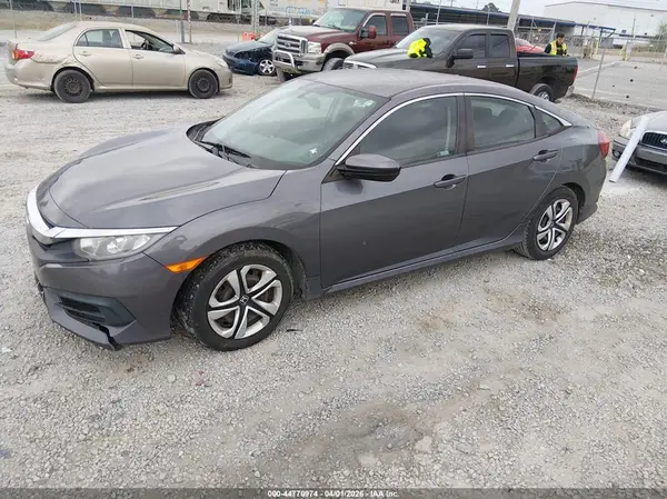 19XFC2F5XJE017896 2018 HONDA CIVIC - Image 2