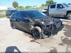 19XFC2F5XJE020717 2018 HONDA CIVIC