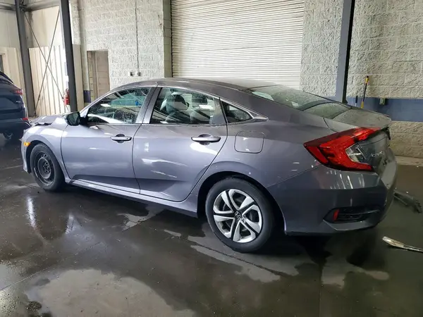 19XFC2F5XJE038067 2018 HONDA CIVIC - Image 2