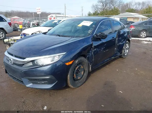 19XFC2F5XJE042085 2018 HONDA CIVIC - Image 2