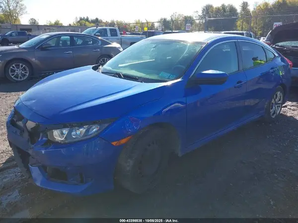 19XFC2F5XJE203227 2018 HONDA CIVIC - Image 2