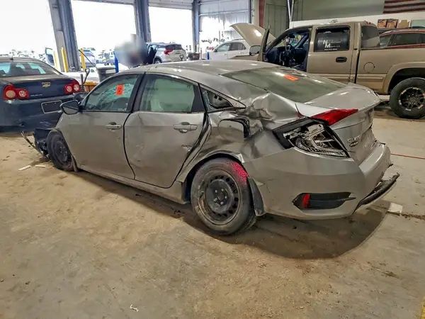 19XFC2F60KE021806 2019 HONDA CIVIC - Image 2