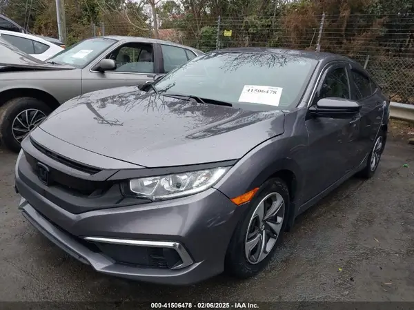 19XFC2F60KE027475 2019 HONDA CIVIC - Image 2