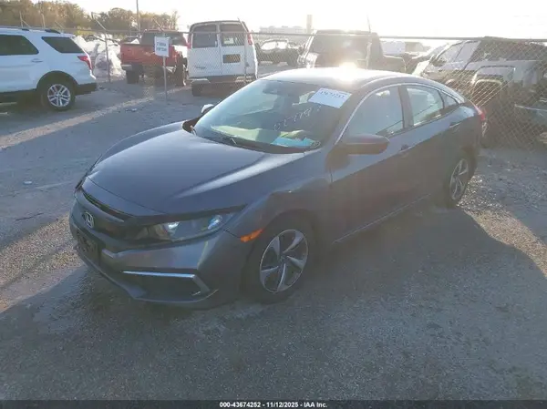 19XFC2F60KE027797 2019 HONDA CIVIC - Image 2