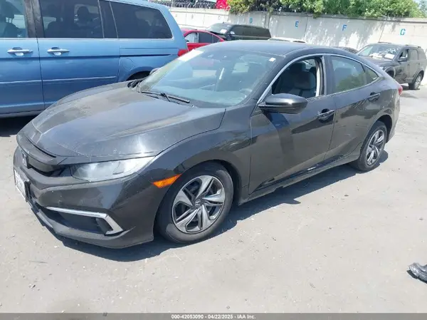 19XFC2F60KE211637 2019 HONDA CIVIC - Image 2