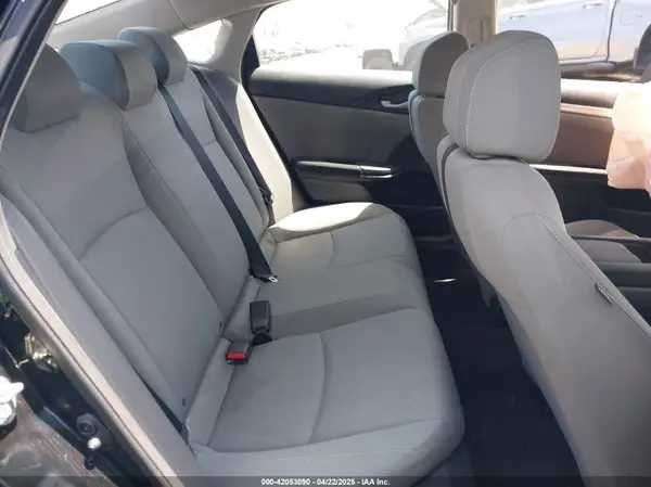 19XFC2F60KE211637 2019 HONDA CIVIC - Image 8