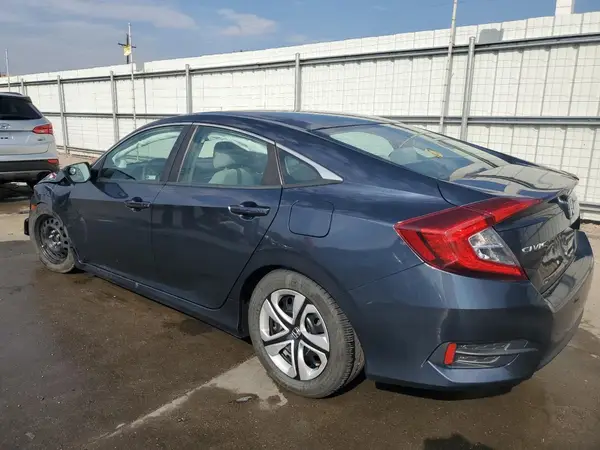 19XFC2F61JE021098 2018 HONDA CIVIC - Image 2