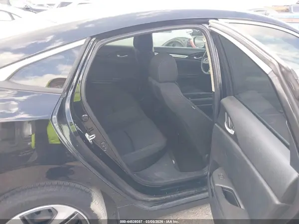 19XFC2F61KE000639 2019 HONDA CIVIC - Image 8