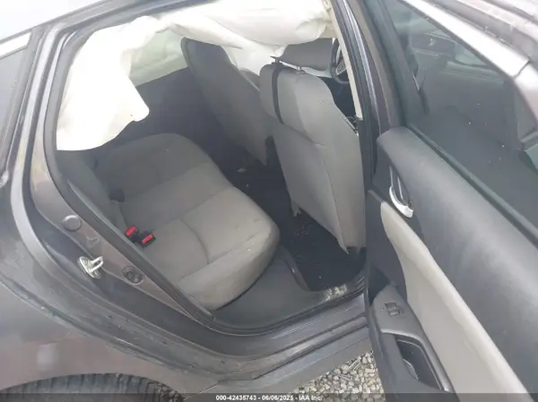 19XFC2F61KE011236 2019 HONDA CIVIC - Image 8
