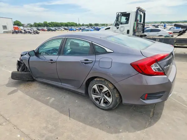 19XFC2F61KE021569 2019 HONDA CIVIC - Image 2