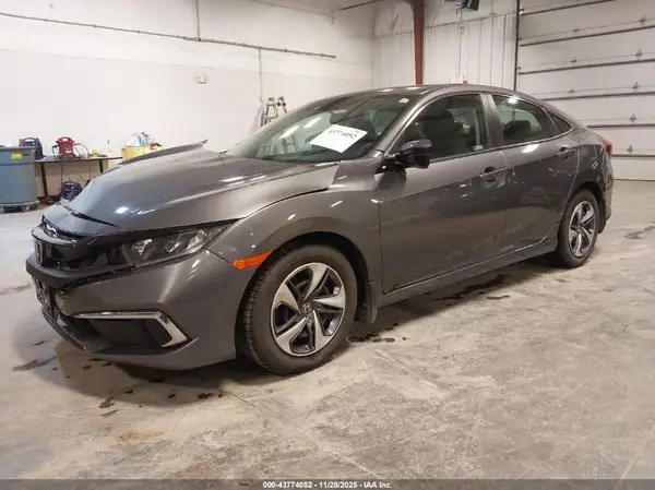 19XFC2F61KE024567 2019 HONDA CIVIC - Image 2