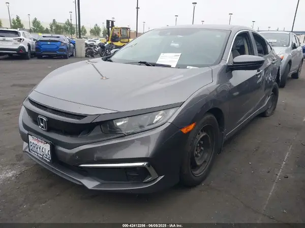 19XFC2F61KE028098 2019 HONDA CIVIC - Image 2