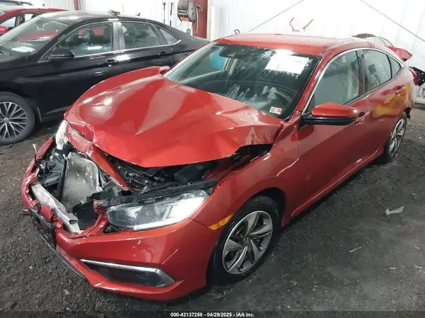 19XFC2F61KE031681 2019 HONDA CIVIC - Image 2