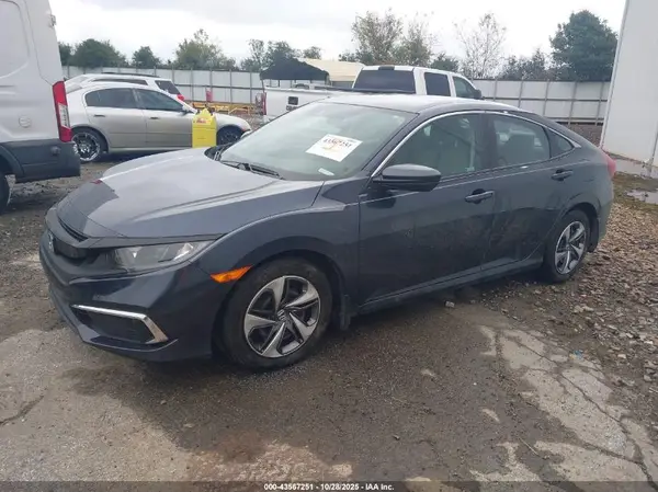 19XFC2F61KE039666 2019 HONDA CIVIC - Image 2