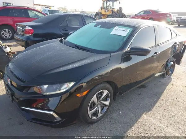 19XFC2F61KE211940 2019 HONDA CIVIC - Image 2