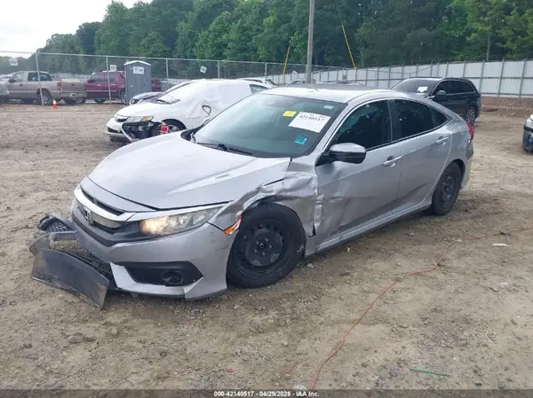 19XFC2F62JE033034 2018 HONDA CIVIC - Image 2