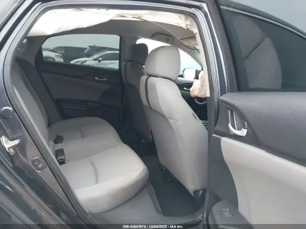 19XFC2F62KE023864 2019 HONDA CIVIC - Image 8