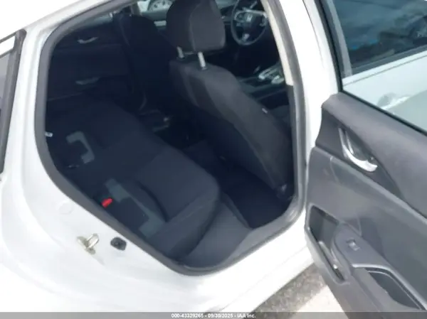 19XFC2F62KE036775 2019 HONDA CIVIC - Image 8