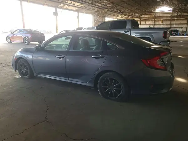 19XFC2F62KE044407 2019 HONDA CIVIC - Image 2
