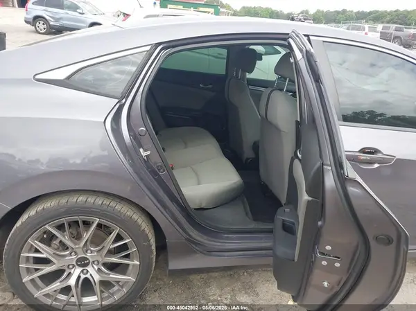 19XFC2F62KE046531 2019 HONDA CIVIC - Image 8