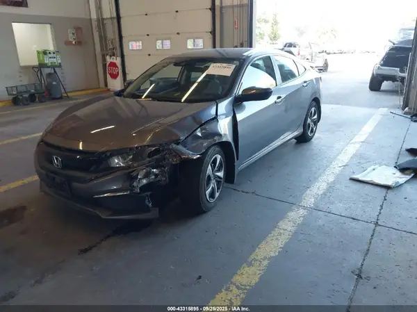 19XFC2F62KE208416 2019 HONDA CIVIC - Image 2
