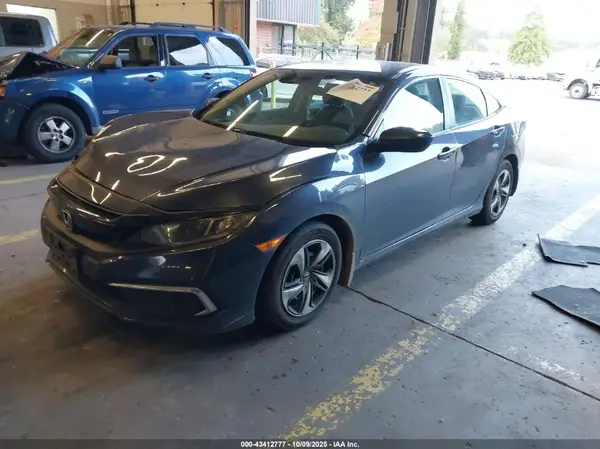 19XFC2F62KE209923 2019 HONDA CIVIC - Image 2