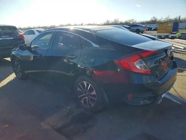 19XFC2F62LE209101 2020 HONDA CIVIC - Image 2