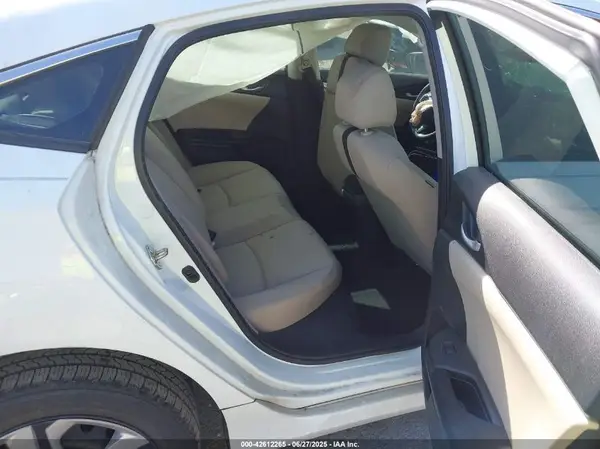 19XFC2F63GE072854 2016 HONDA CIVIC - Image 8