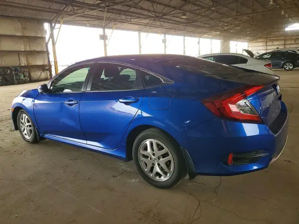 19XFC2F63KE016664 2019 HONDA CIVIC - Image 2