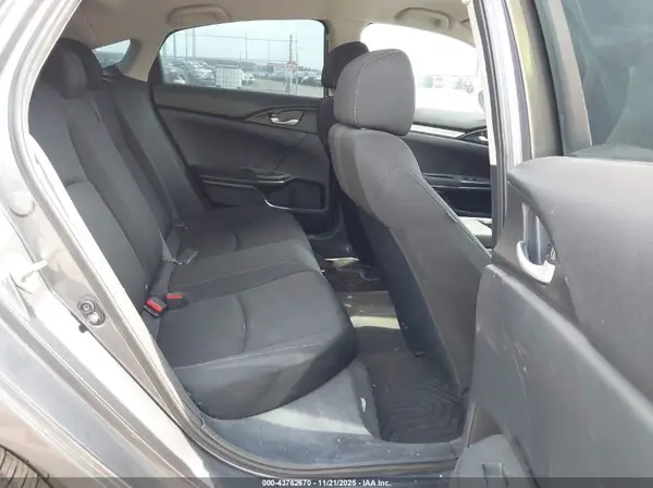19XFC2F63KE022450 2019 HONDA CIVIC - Image 8