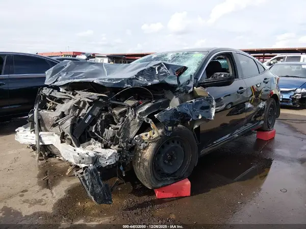19XFC2F63LE022868 2020 HONDA CIVIC - Image 2