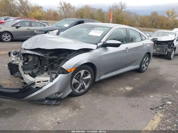 19XFC2F64KE008539 2019 HONDA CIVIC - Image 2