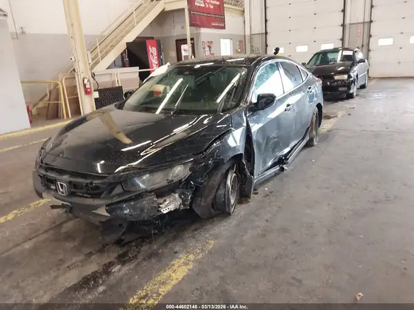 19XFC2F64KE011814 2019 HONDA CIVIC - Image 2