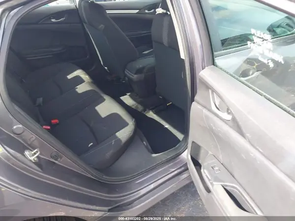 19XFC2F64KE016916 2019 HONDA CIVIC - Image 8