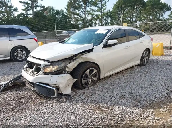 19XFC2F64KE037913 2019 HONDA CIVIC - Image 2
