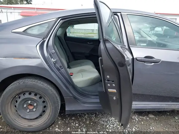 19XFC2F64KE206795 2019 HONDA CIVIC - Image 8