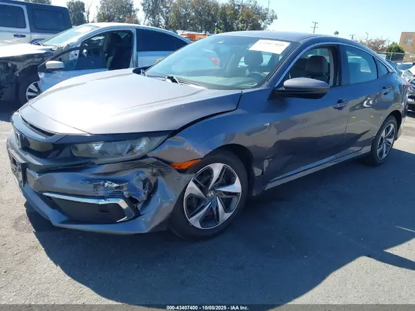 19XFC2F65KE002071 2019 HONDA CIVIC - Image 2